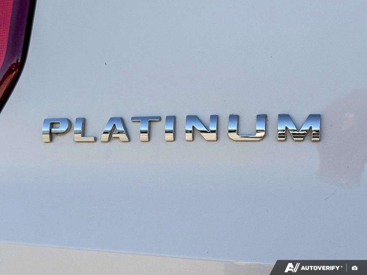 2019 Ford Explorer Platinum   HTD STEER WHEEL   2ND ROW CONSOLE Photo