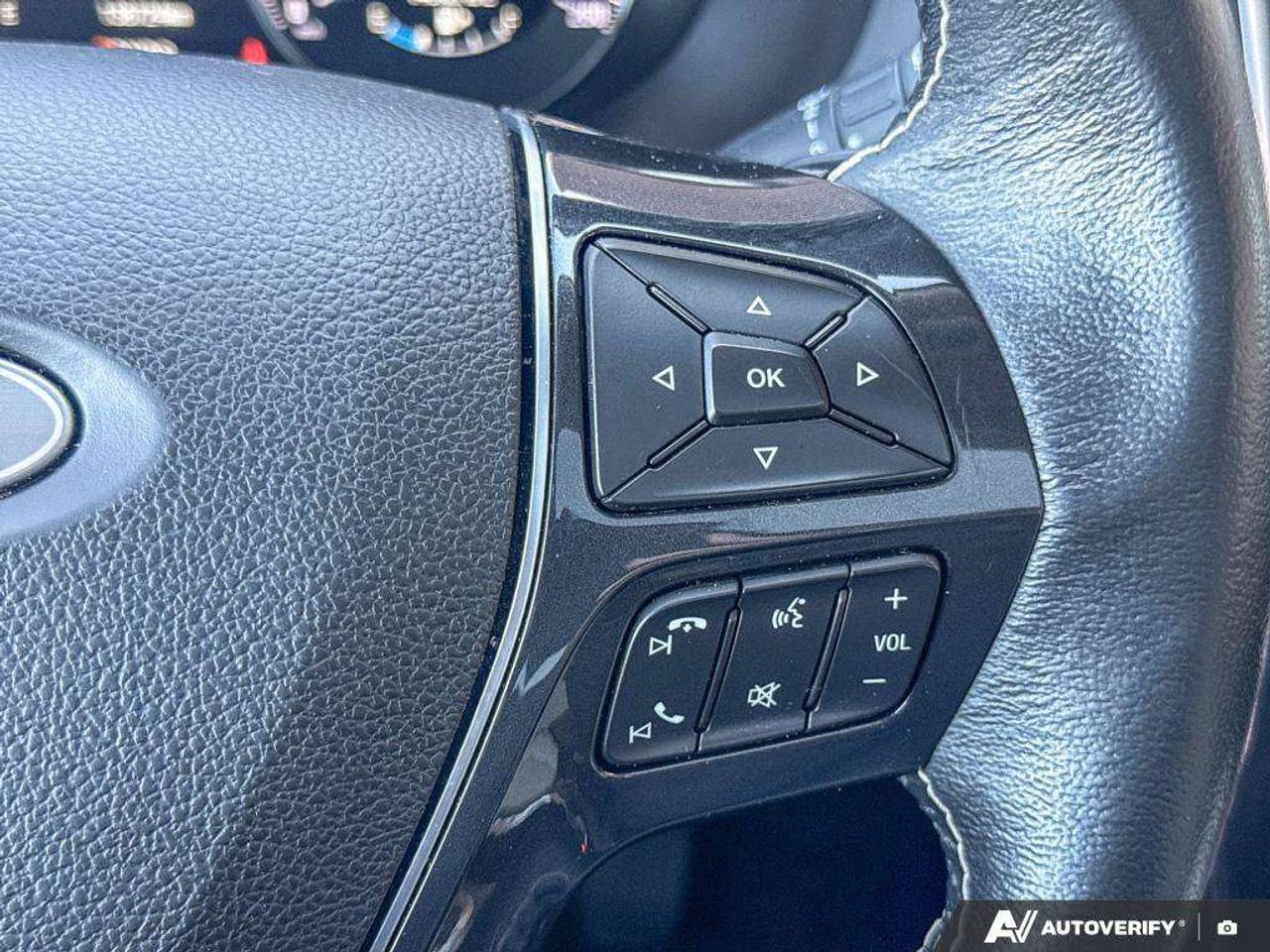 2019 Ford Explorer Platinum   HTD STEER WHEEL   2ND ROW CONSOLE Photo