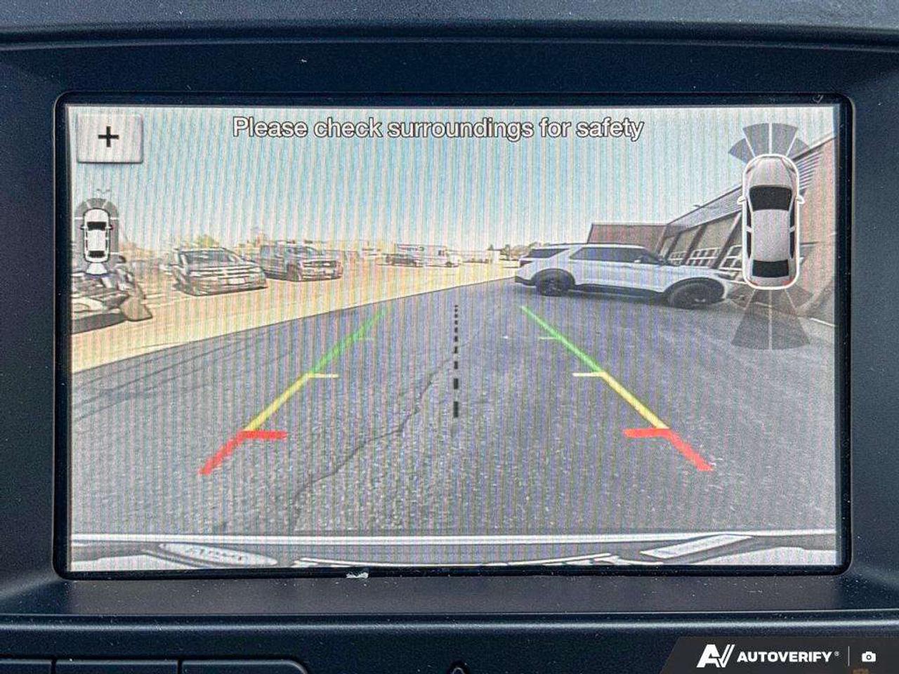 2019 Ford Explorer Platinum   HTD STEER WHEEL   2ND ROW CONSOLE Photo