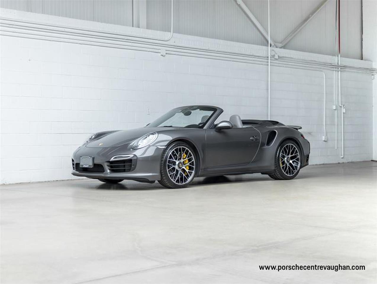 2015 Porsche 911  Photo0