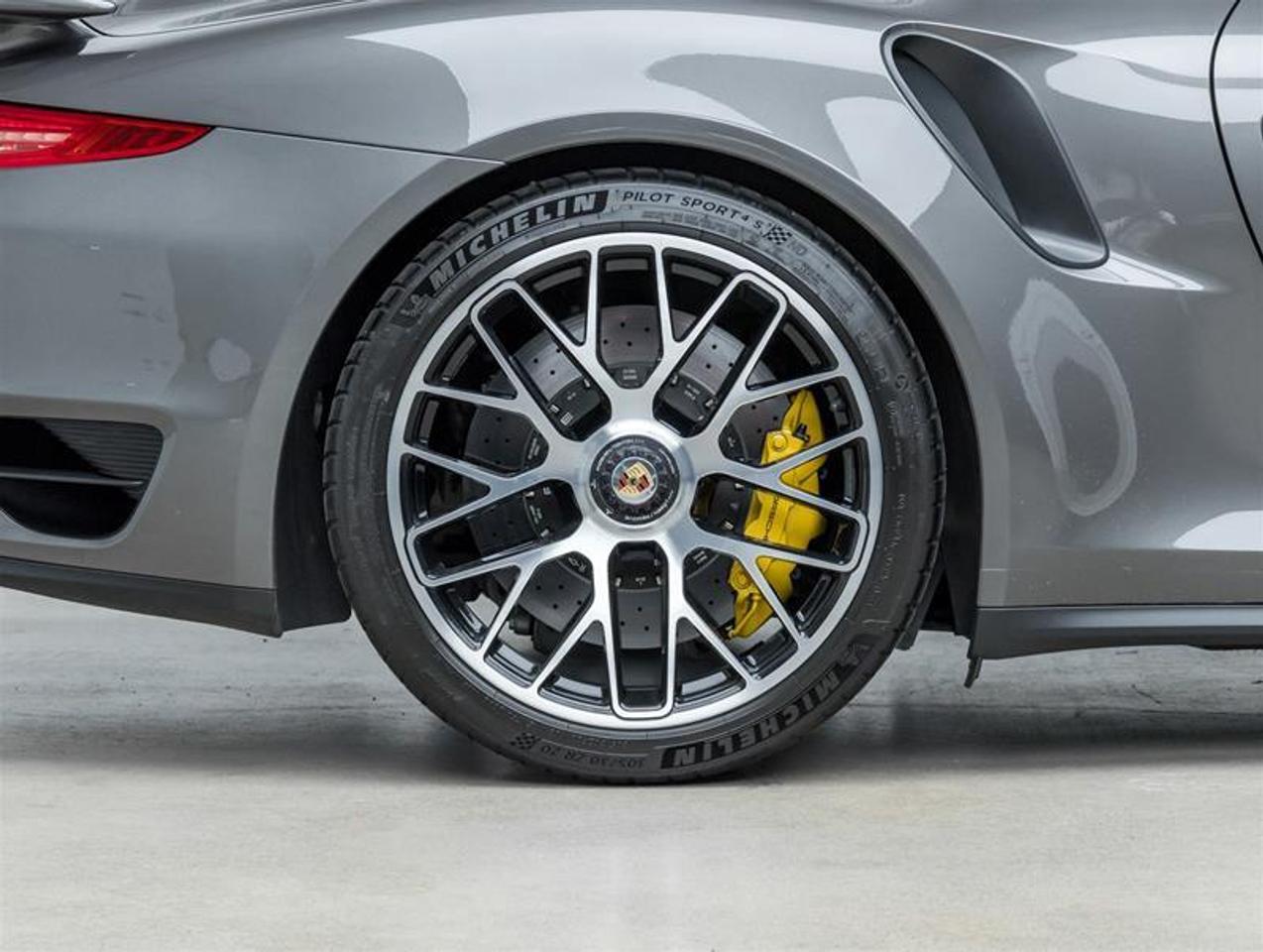 2015 Porsche 911  Photo