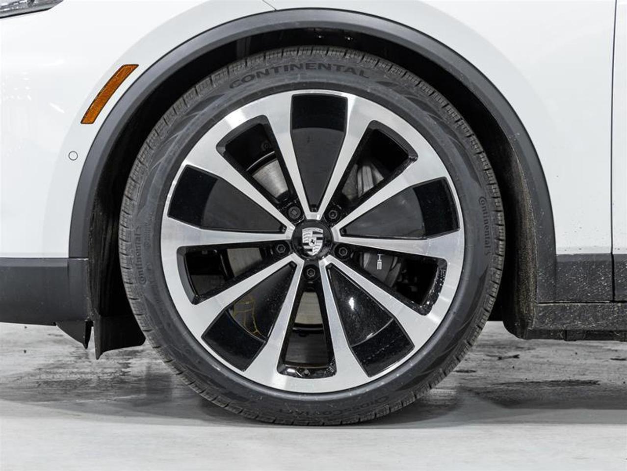 2025 Porsche Macan  Photo