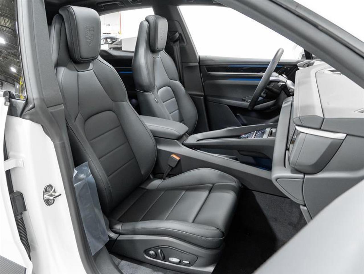 2025 Porsche Macan  Photo