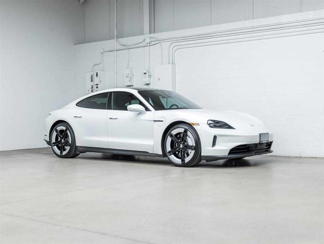 2025 Porsche Taycan  Photo