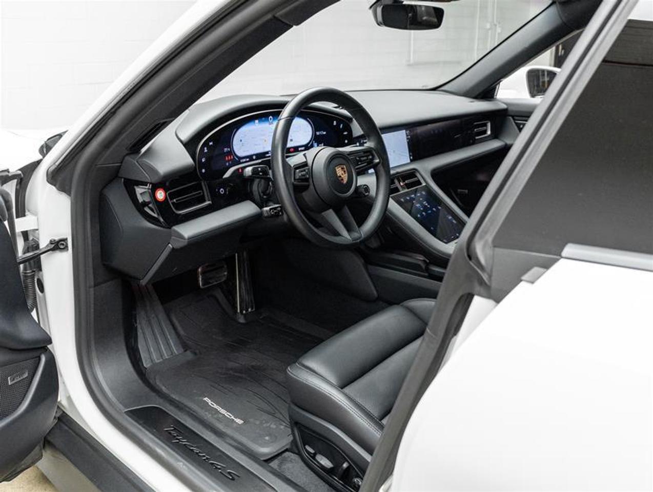 2025 Porsche Taycan  Photo