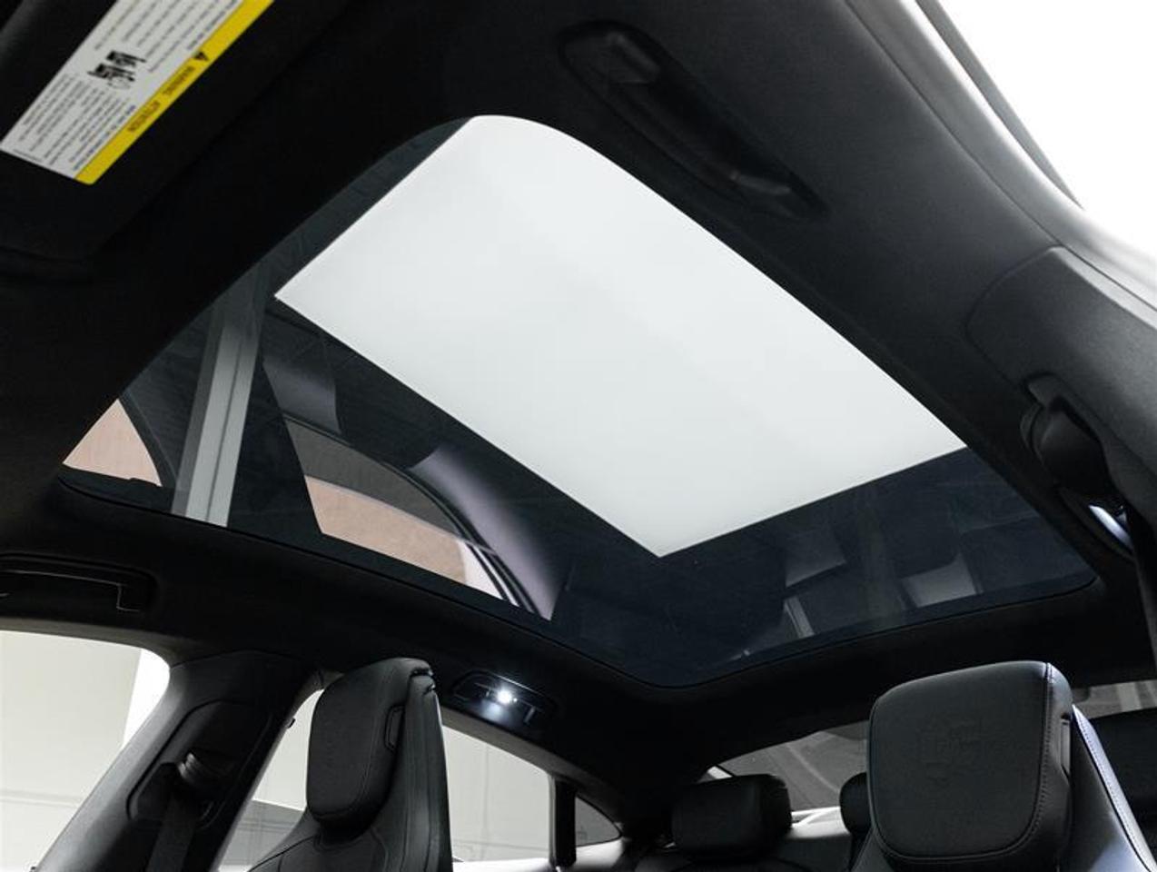 2025 Porsche Taycan  Photo
