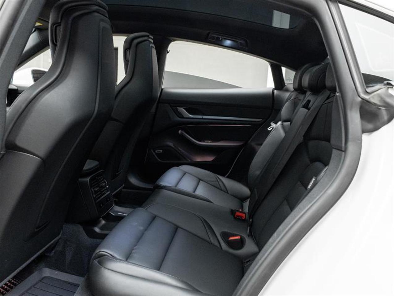 2025 Porsche Taycan  Photo