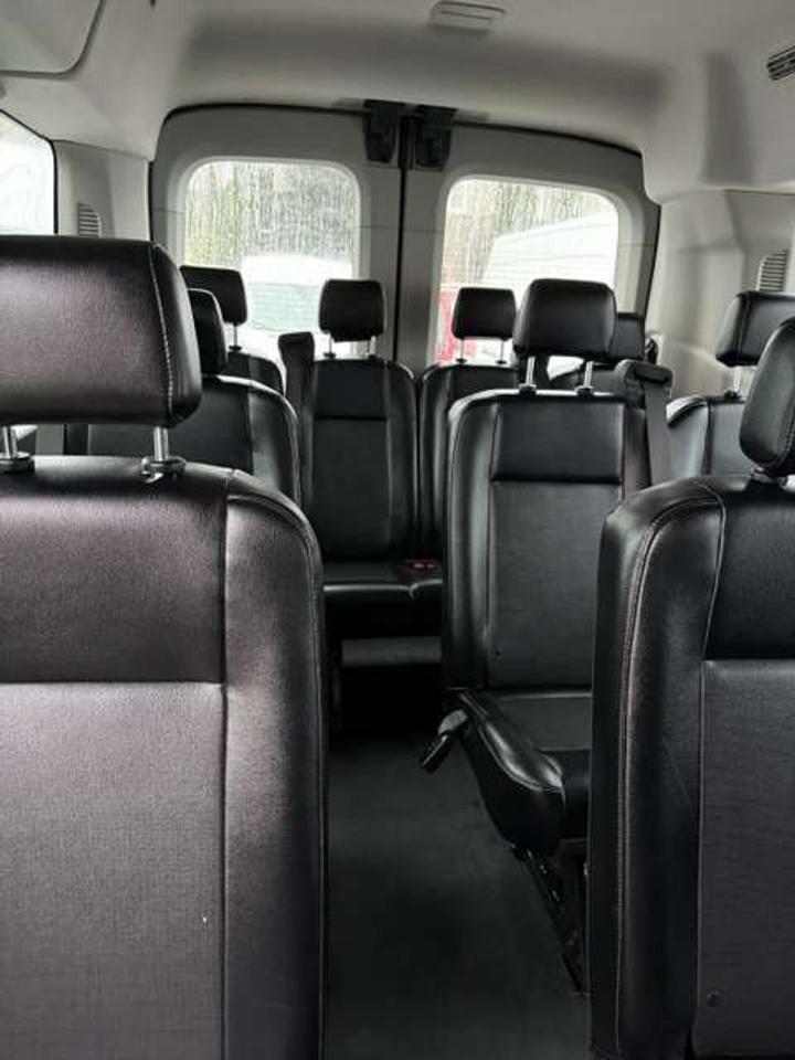 2020 Ford Transit Passenger Wagon 15 passenger Mid roof. Certified.  79,000 Kms Photo