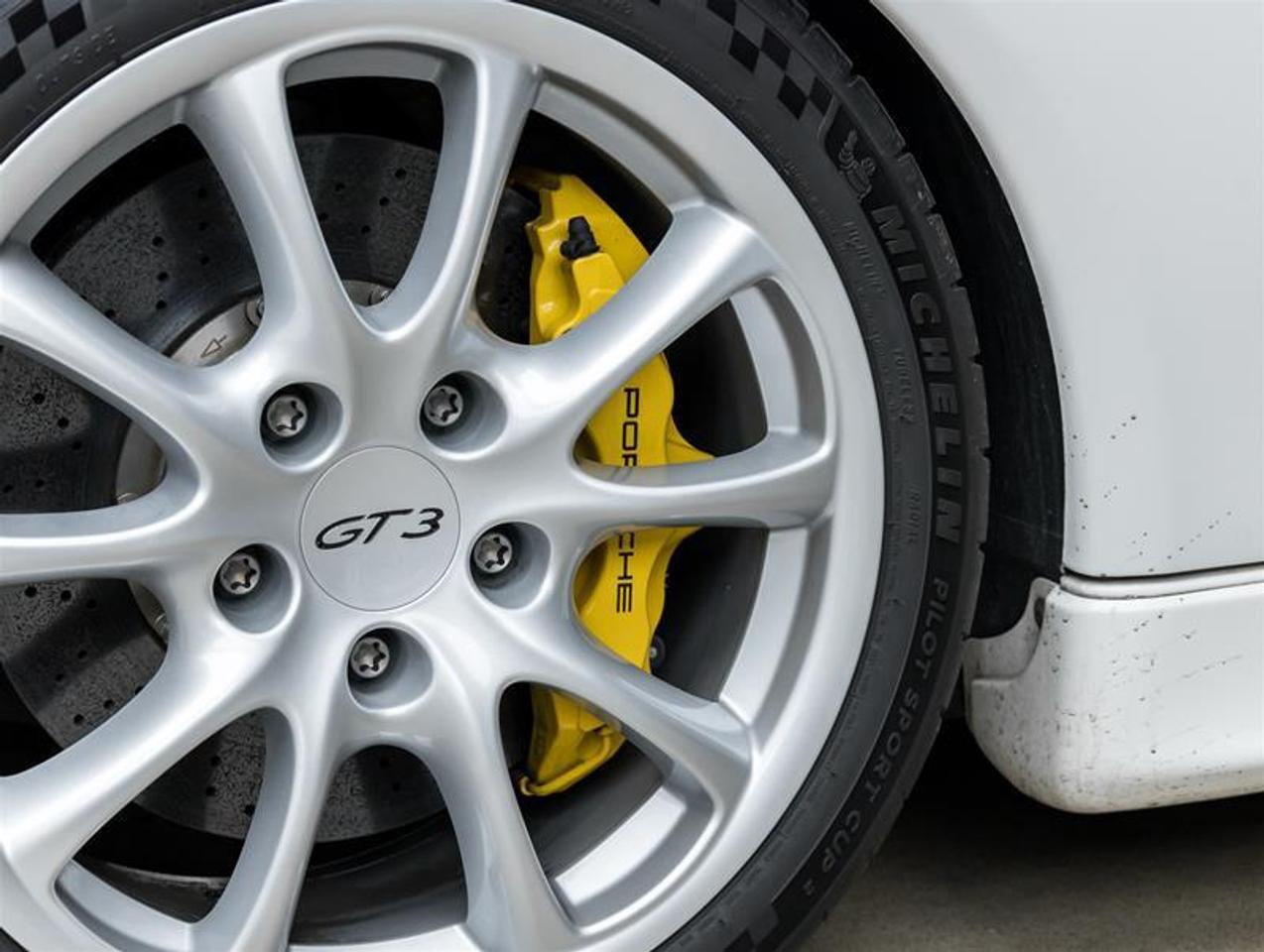 2004 Porsche 911  Photo