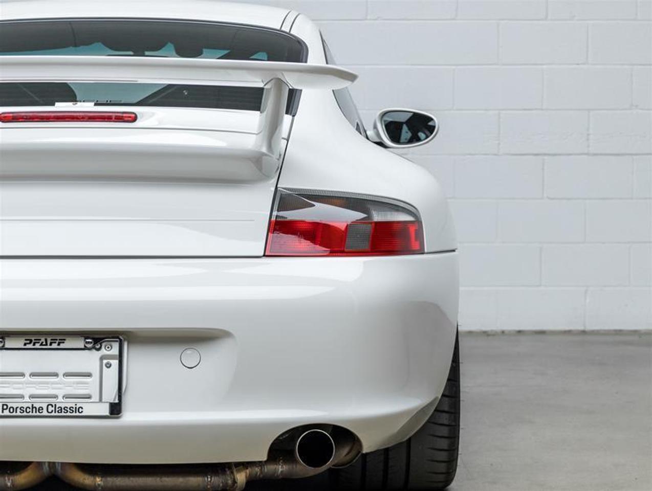2004 Porsche 911  Photo