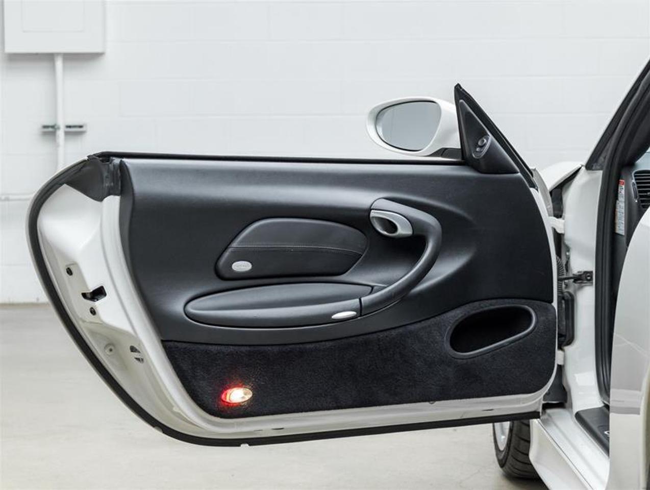 2004 Porsche 911  Photo