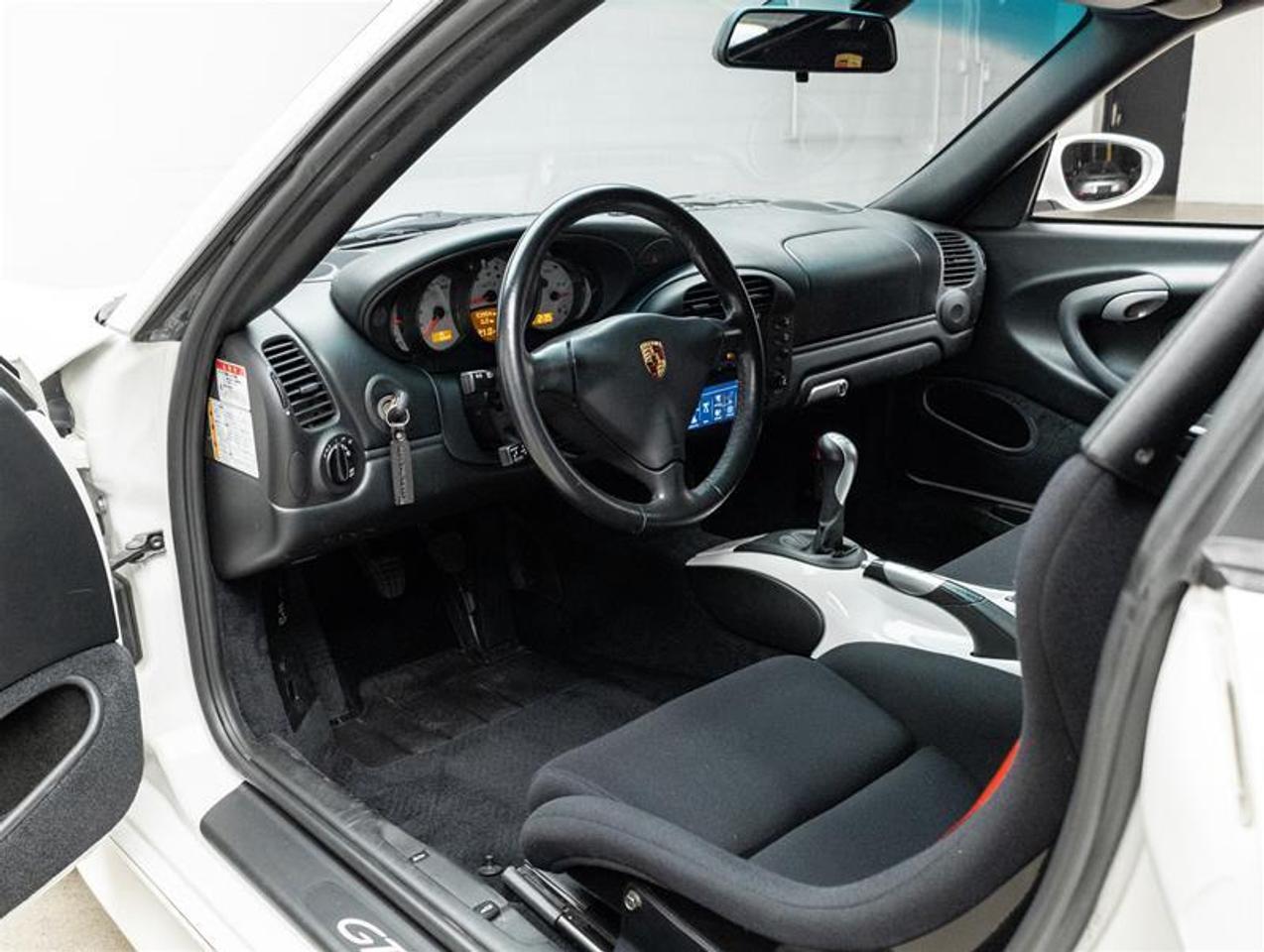 2004 Porsche 911  Photo