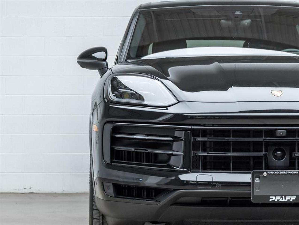 2026 Porsche Cayenne  Photo2
