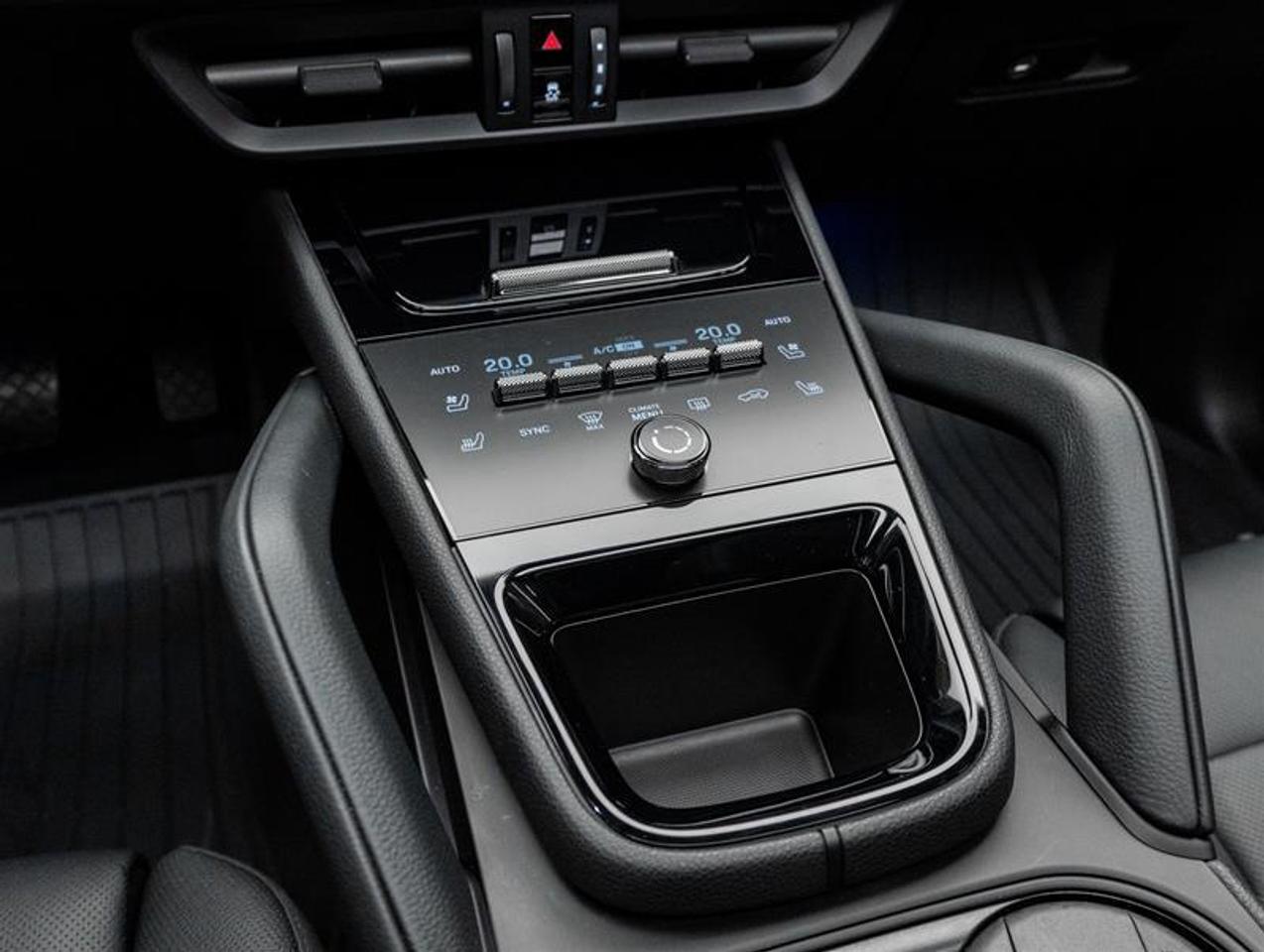 2026 Porsche Cayenne  Photo