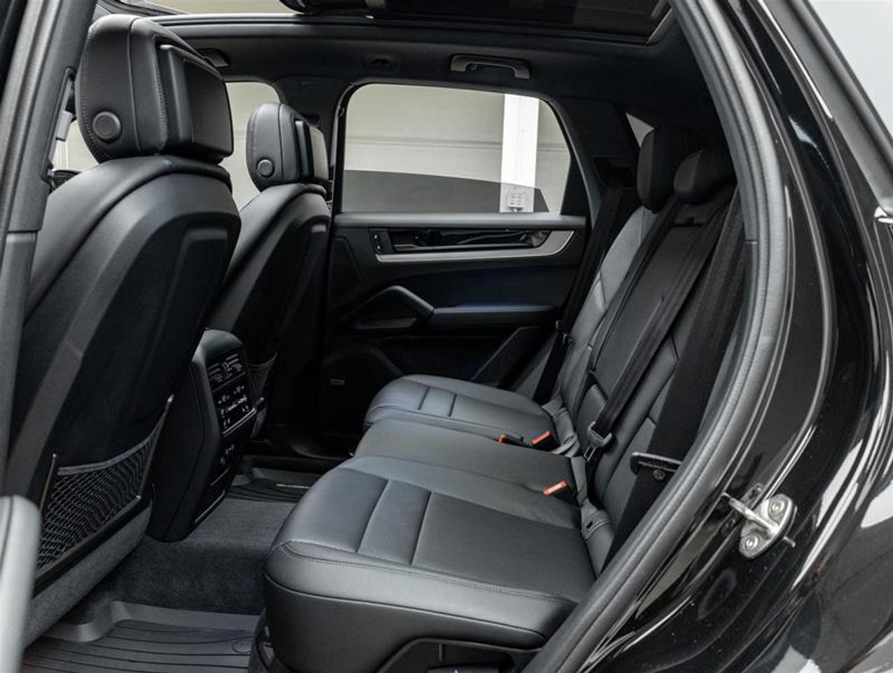 2026 Porsche Cayenne  Photo