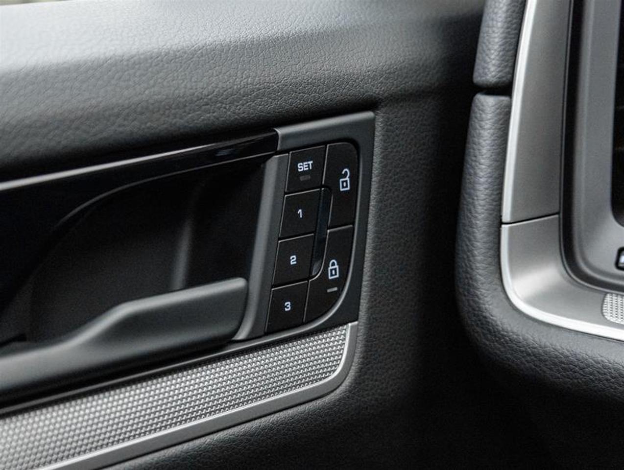 2026 Porsche Cayenne  Photo