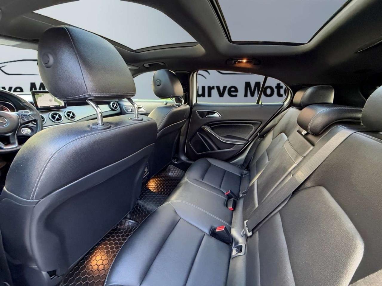 2019 Mercedes-Benz GLA GLA250 4MATIC AMG PKG * NO ACCIDENTS / CAMERA / PANORAMIC / LED LIGHTS Photo