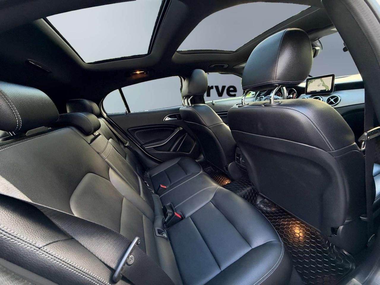 2019 Mercedes-Benz GLA GLA250 4MATIC AMG PKG * NO ACCIDENTS / CAMERA / PANORAMIC / LED LIGHTS Photo