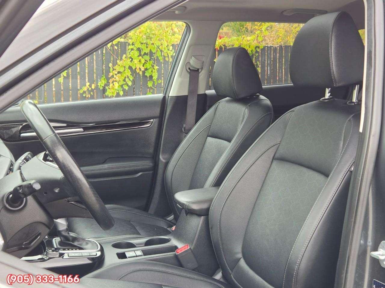 2024 Kia Seltos SX w/Black Interior Apple CarPlay & Android Auto • Heads-Up Display • Power Sunroof • Cooled Front Seats • Built-In Navig Photo