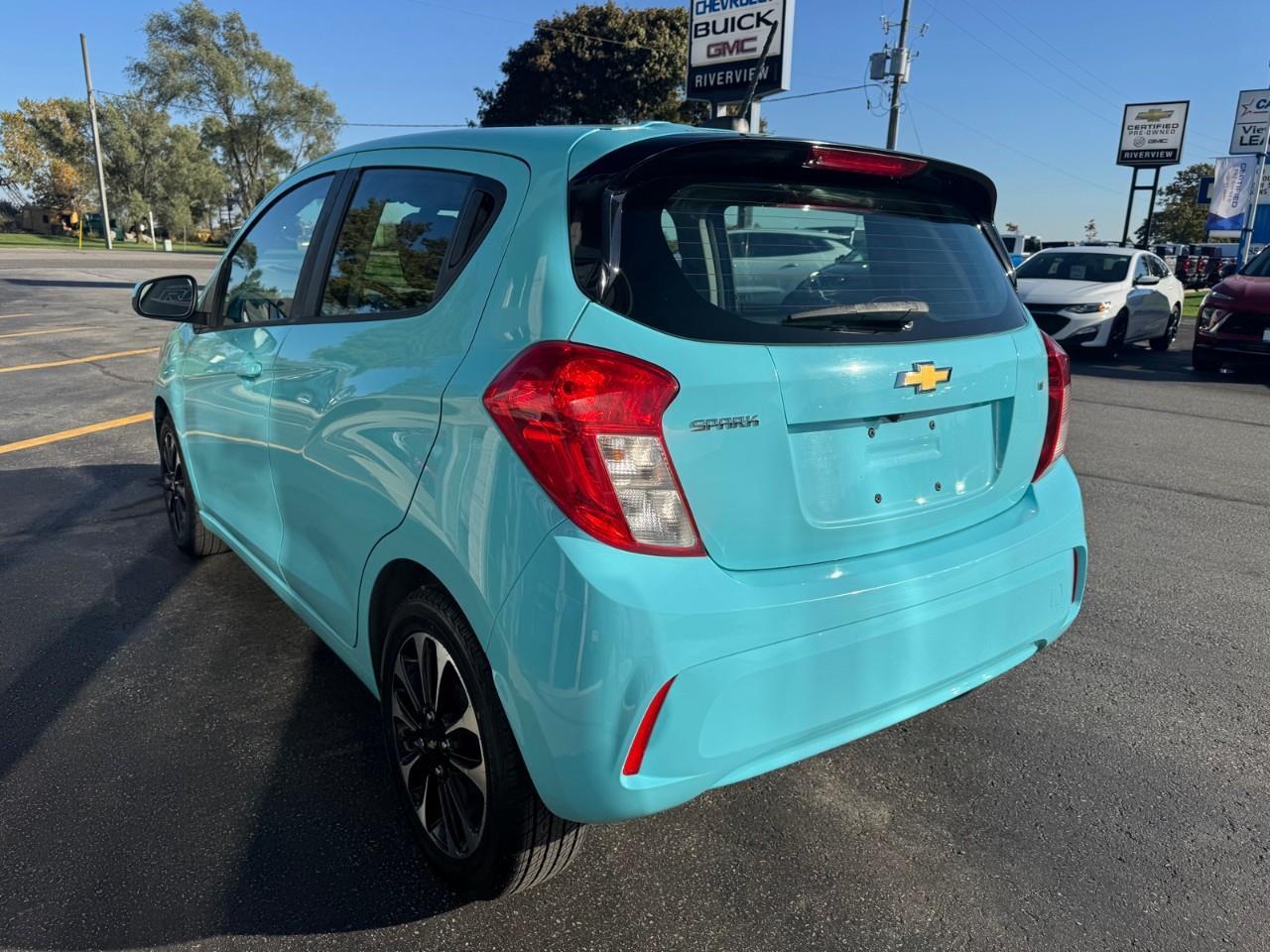 2021 Chevrolet Spark 1LT CVT 4dr Hatchback Photo