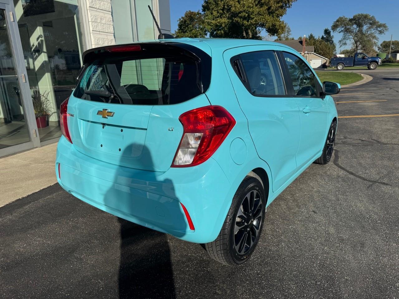 2021 Chevrolet Spark 1LT CVT 4dr Hatchback Photo