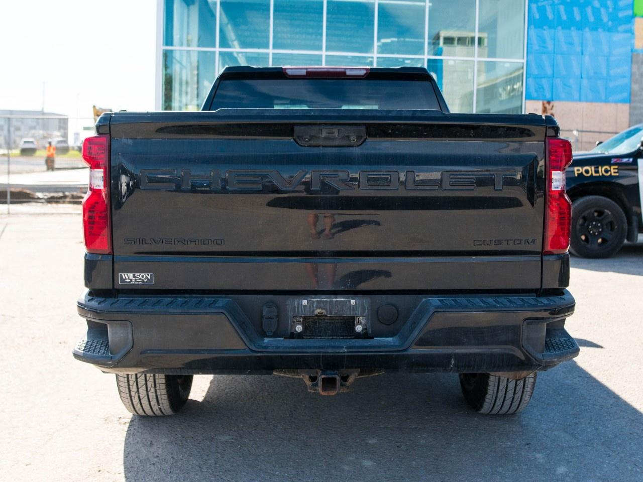 2023 Chevrolet Silverado 1500 Crew Cab Standard Box 4-Wheel Drive Custom Trail Boss Photo