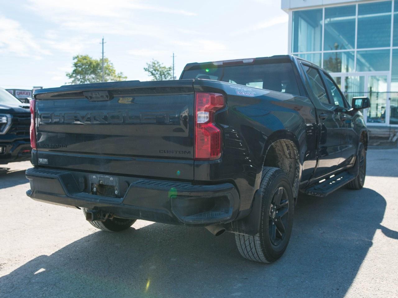 2023 Chevrolet Silverado 1500 Crew Cab Standard Box 4-Wheel Drive Custom Trail Boss Photo