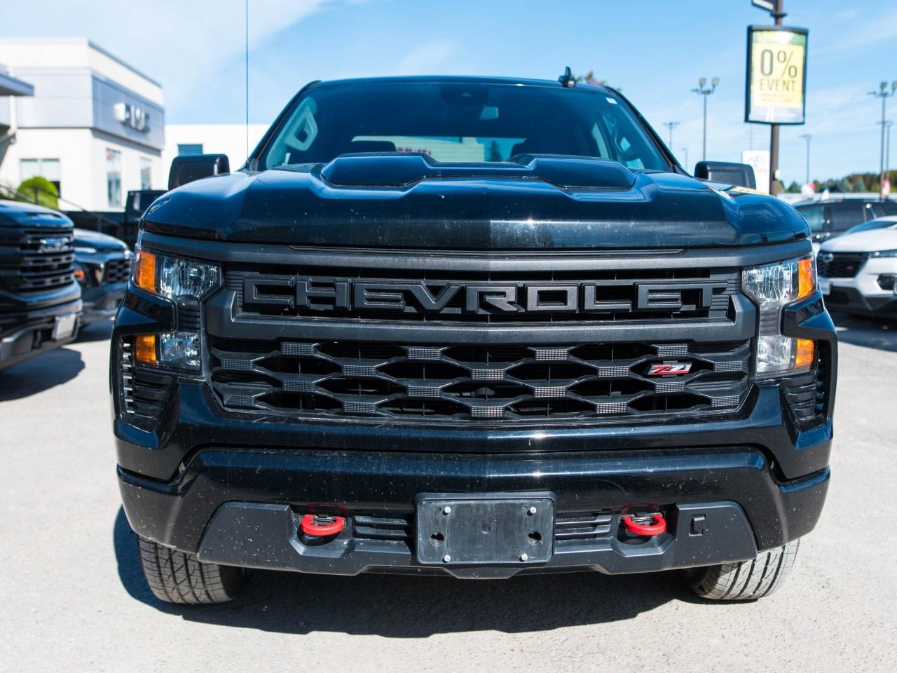 2023 Chevrolet Silverado 1500 Crew Cab Standard Box 4-Wheel Drive Custom Trail Boss Photo
