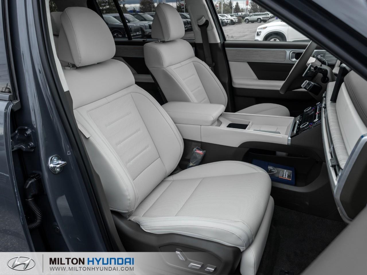 2027 Hyundai Santa Fe HEV Ultimate Calligraphy w/Beige 4dr All-Wheel Drive Photo