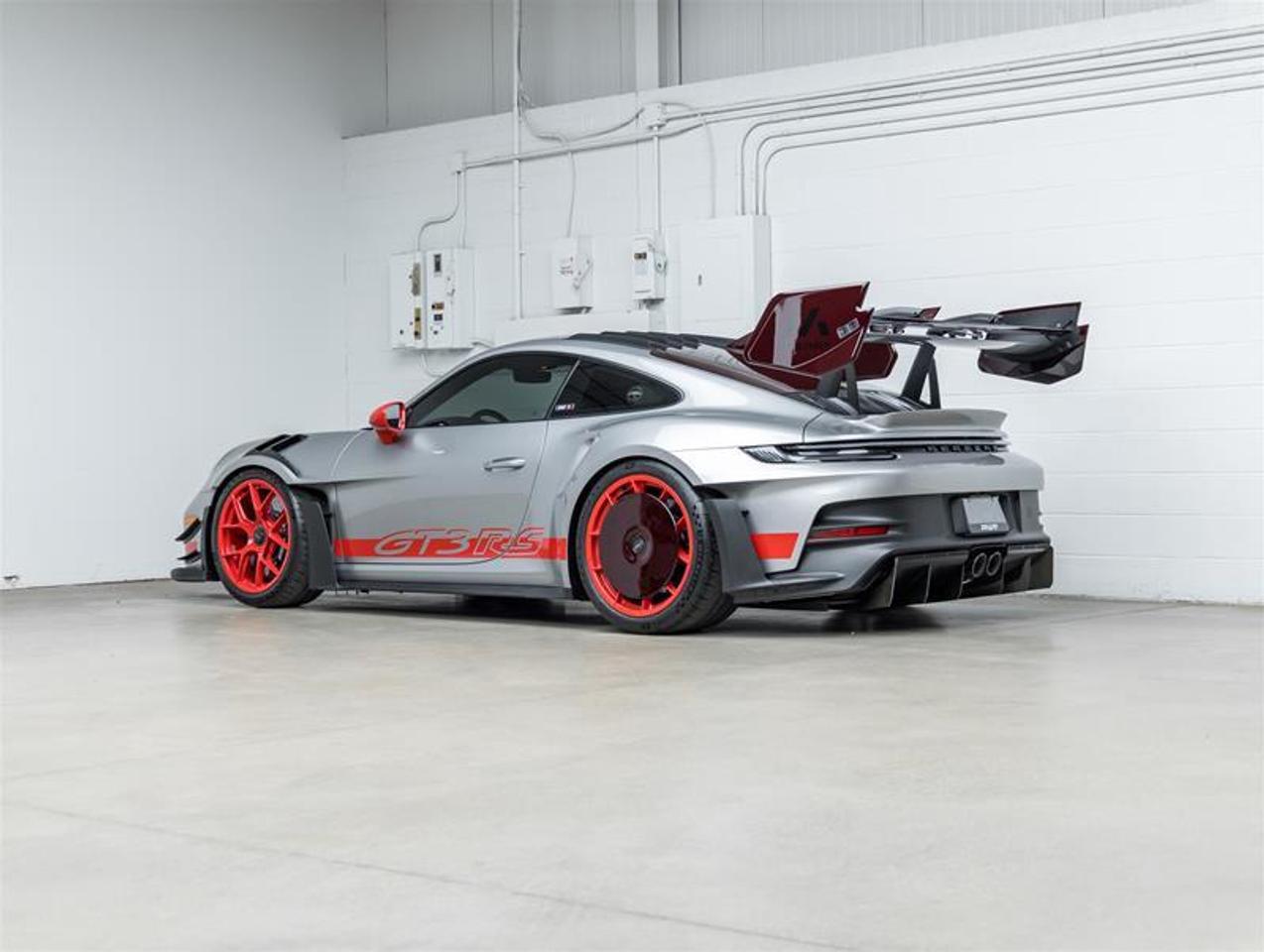 2025 Porsche 911  Photo