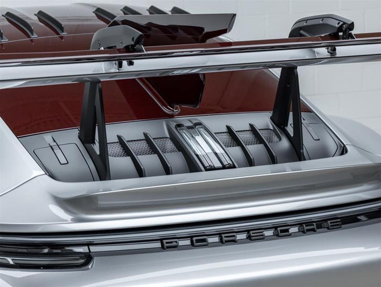 2025 Porsche 911  Photo