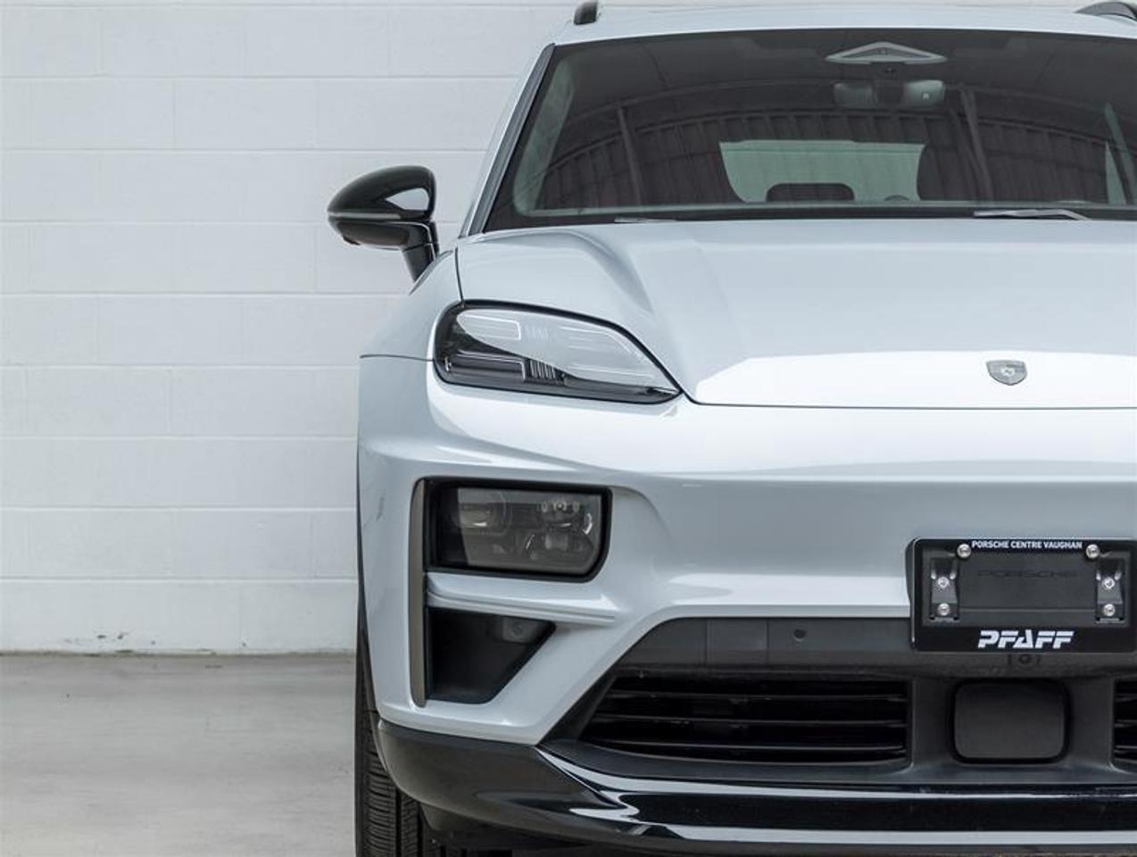 2024 Porsche Macan  Photo