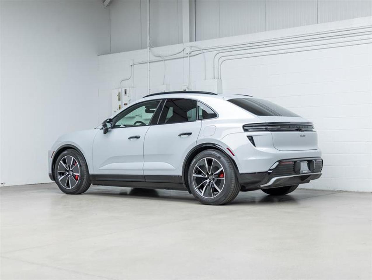 2024 Porsche Macan  Photo