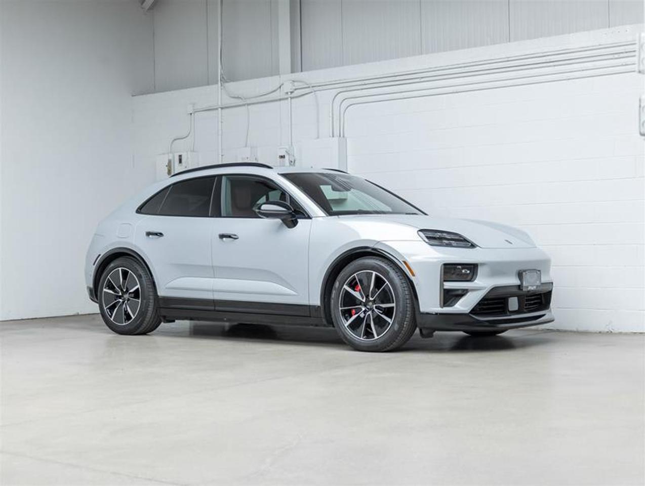 2024 Porsche Macan  Photo
