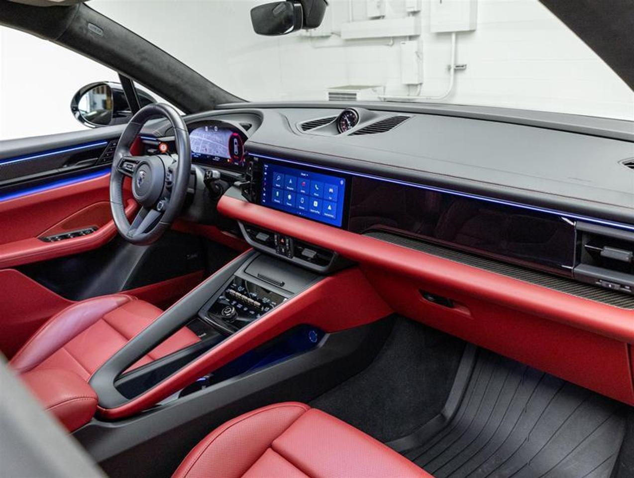 2024 Porsche Macan  Photo