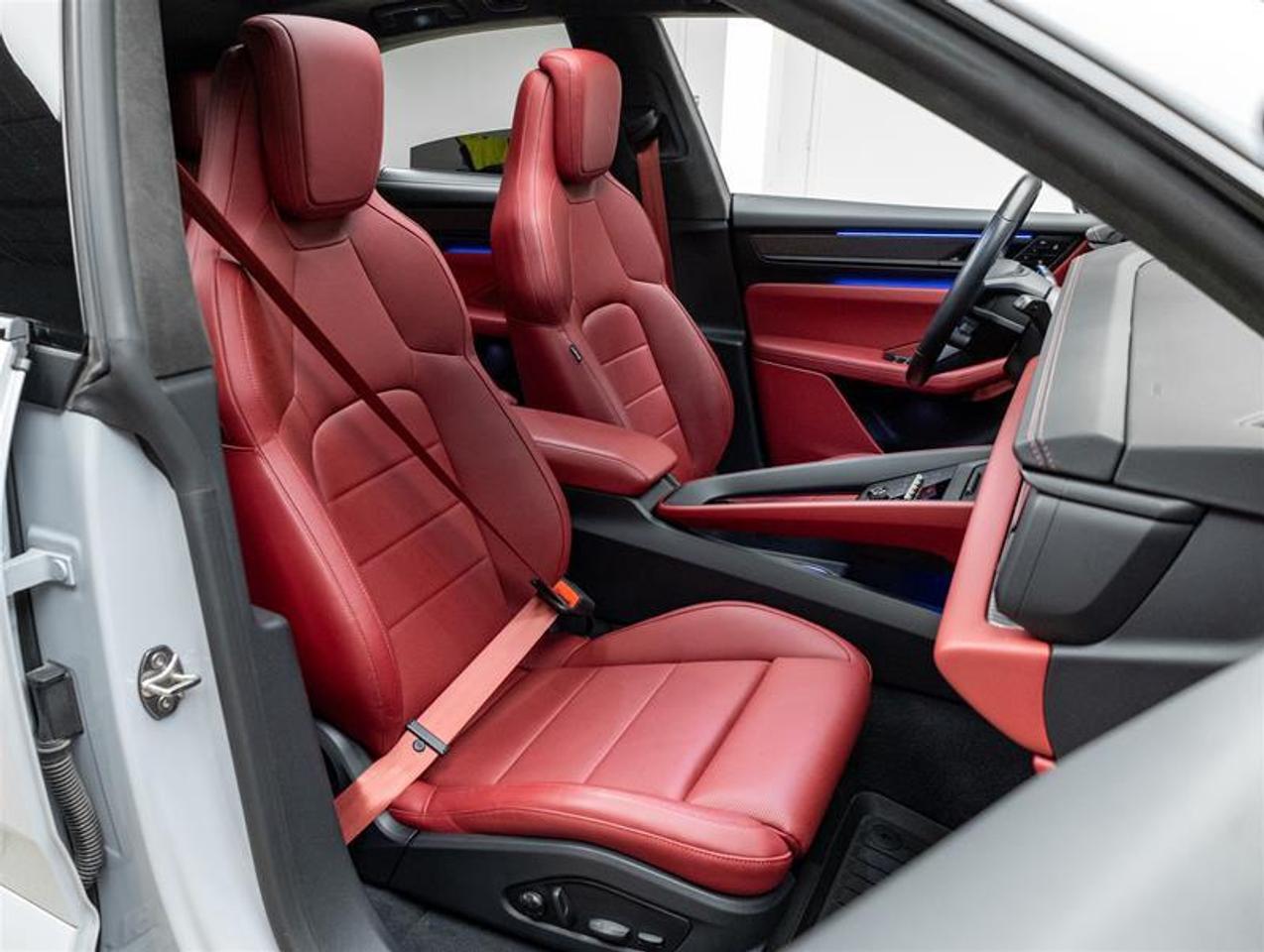 2024 Porsche Macan  Photo