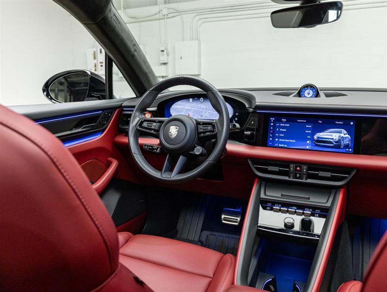 2024 Porsche Macan  Photo