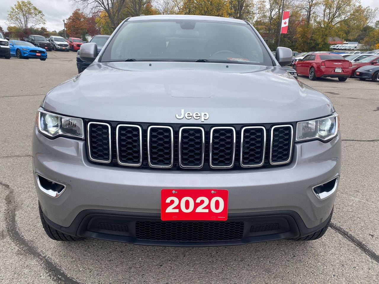 2020 Jeep Grand Cherokee LAREDO, 3.6L, 4X4, CLEAN CARFAX, BACK UP CAMERA! Photo