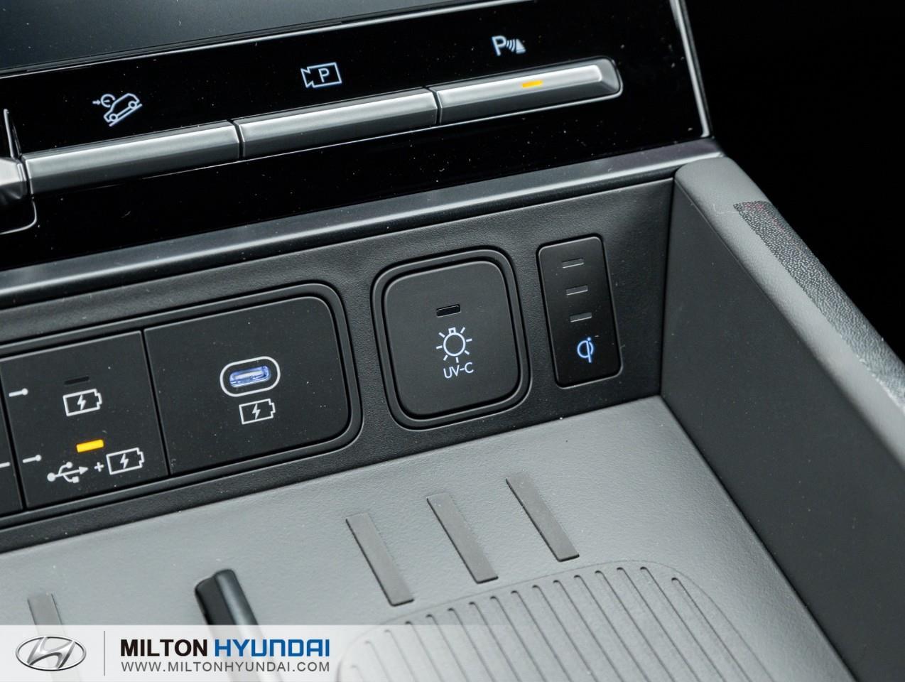 2027 Hyundai Santa Fe HEV Ultimate Calligraphy 4dr All-Wheel Drive Photo
