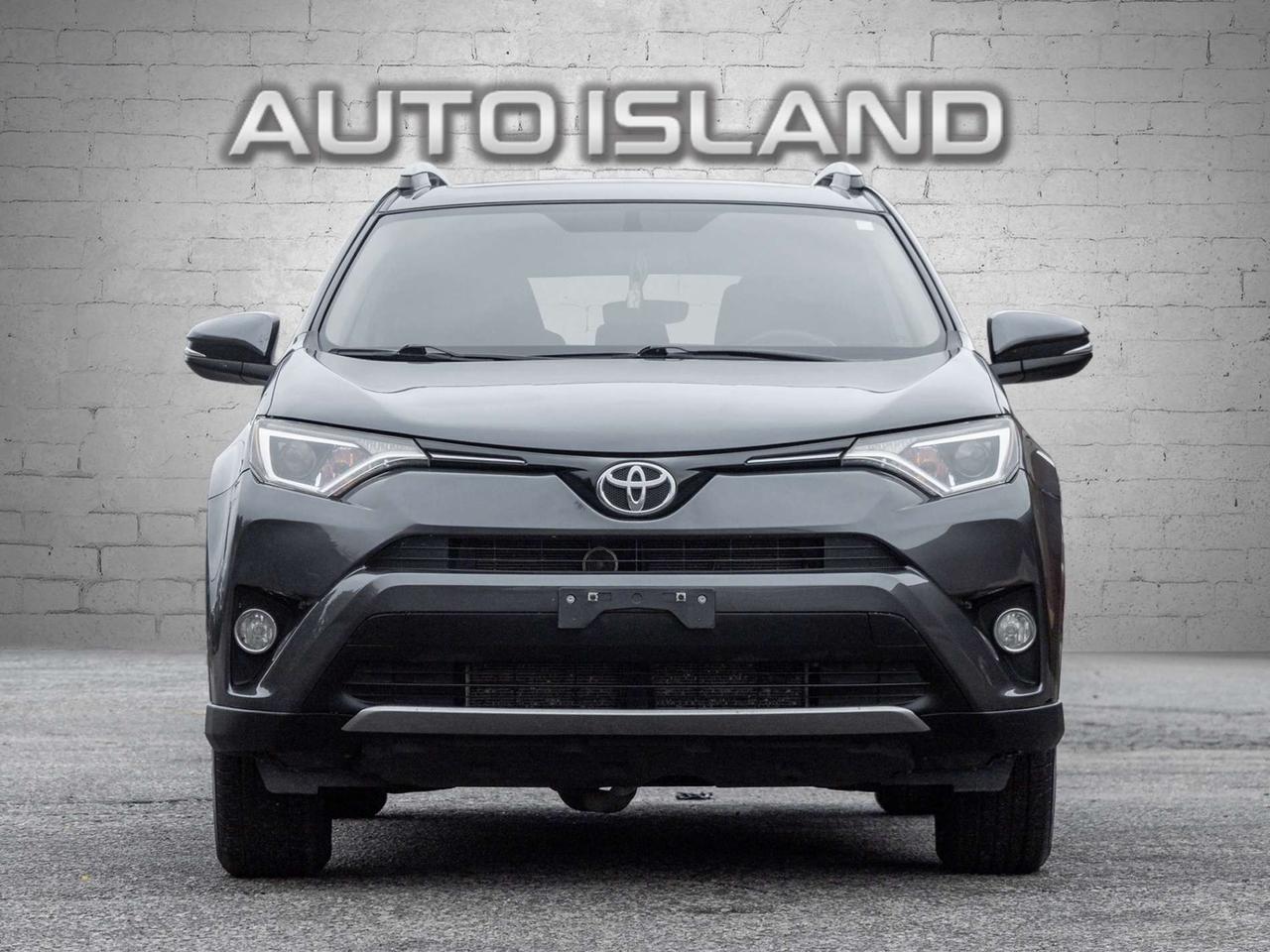 2016 Toyota RAV4 AWD XLE, Sunroof, Camera Photo