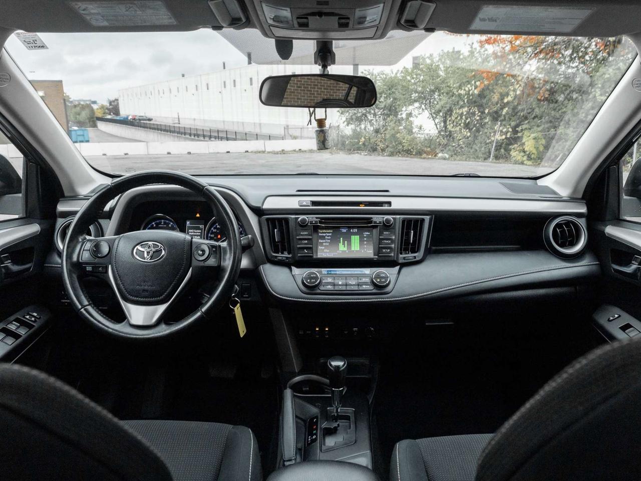 2016 Toyota RAV4 AWD XLE, Sunroof, Camera Photo