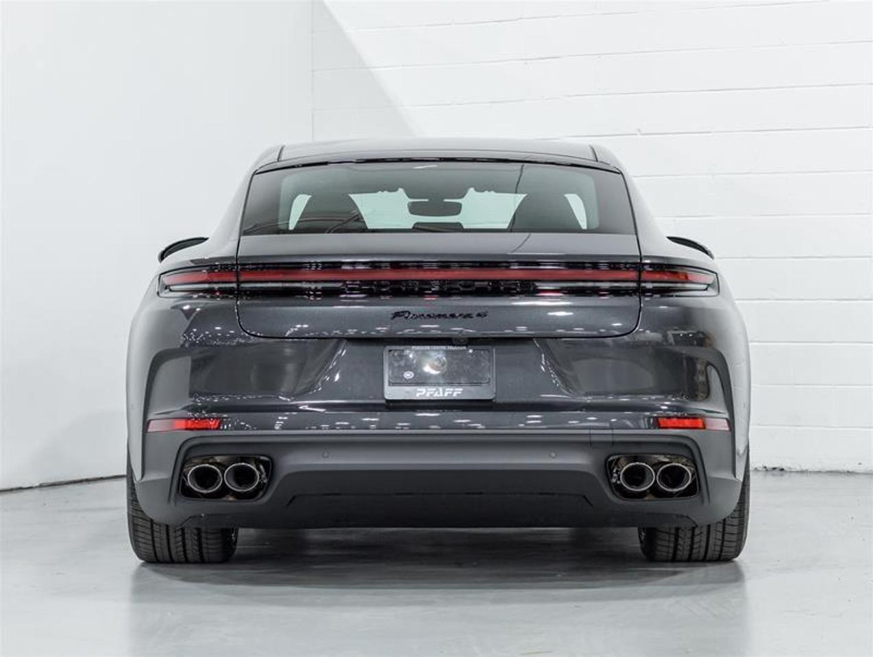 2026 Porsche Panamera  Photo