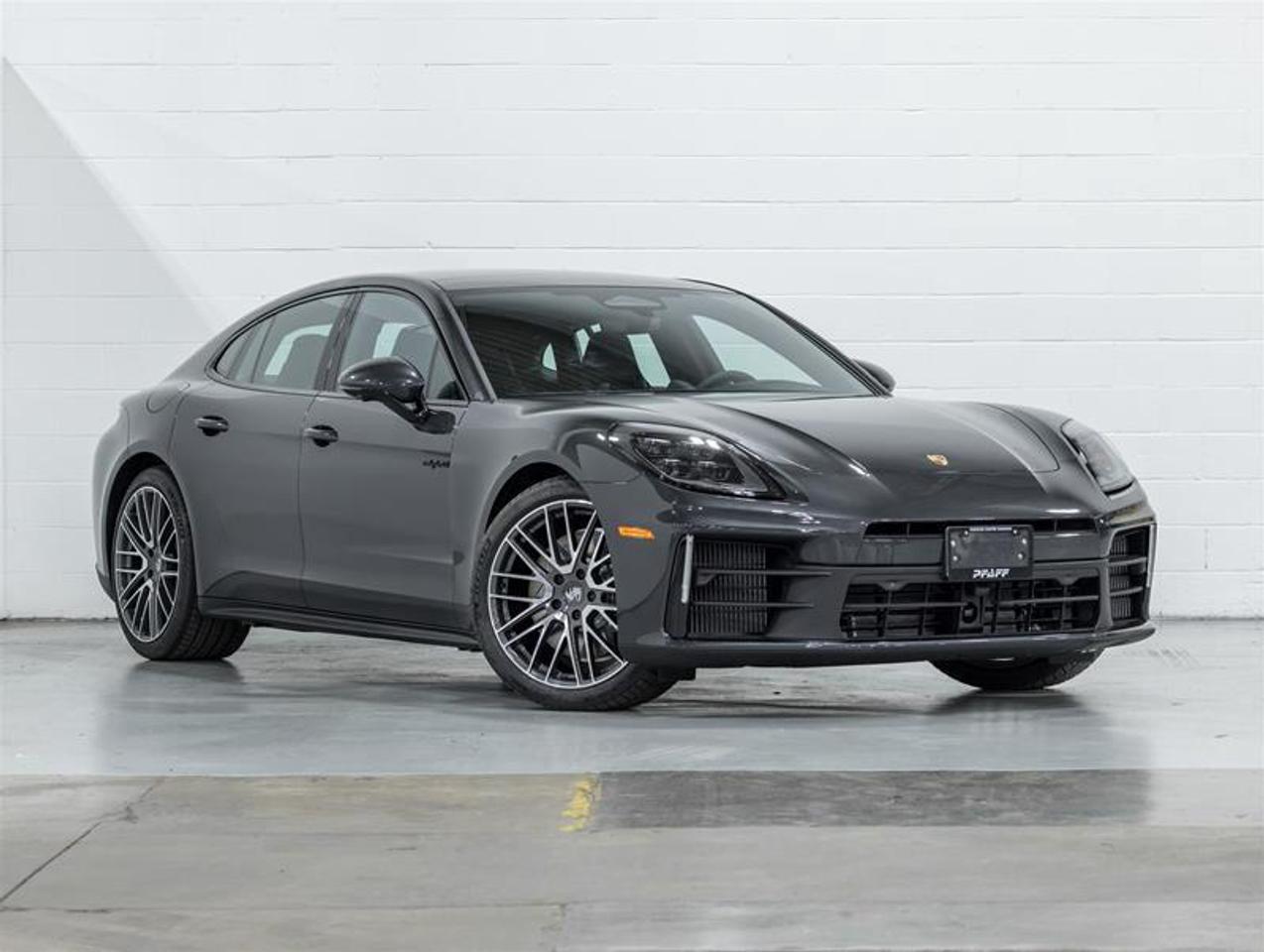 2026 Porsche Panamera  Photo