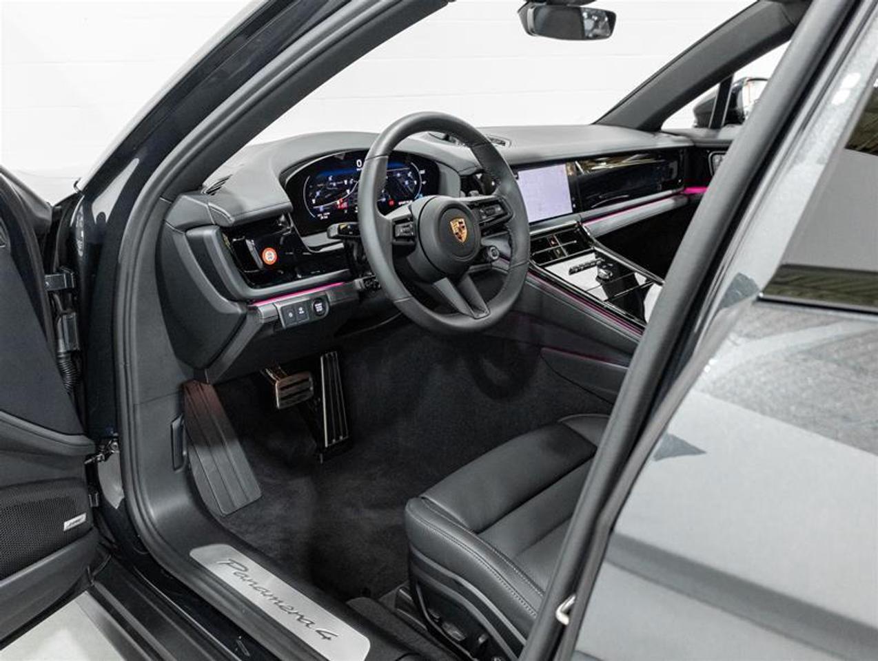 2026 Porsche Panamera  Photo