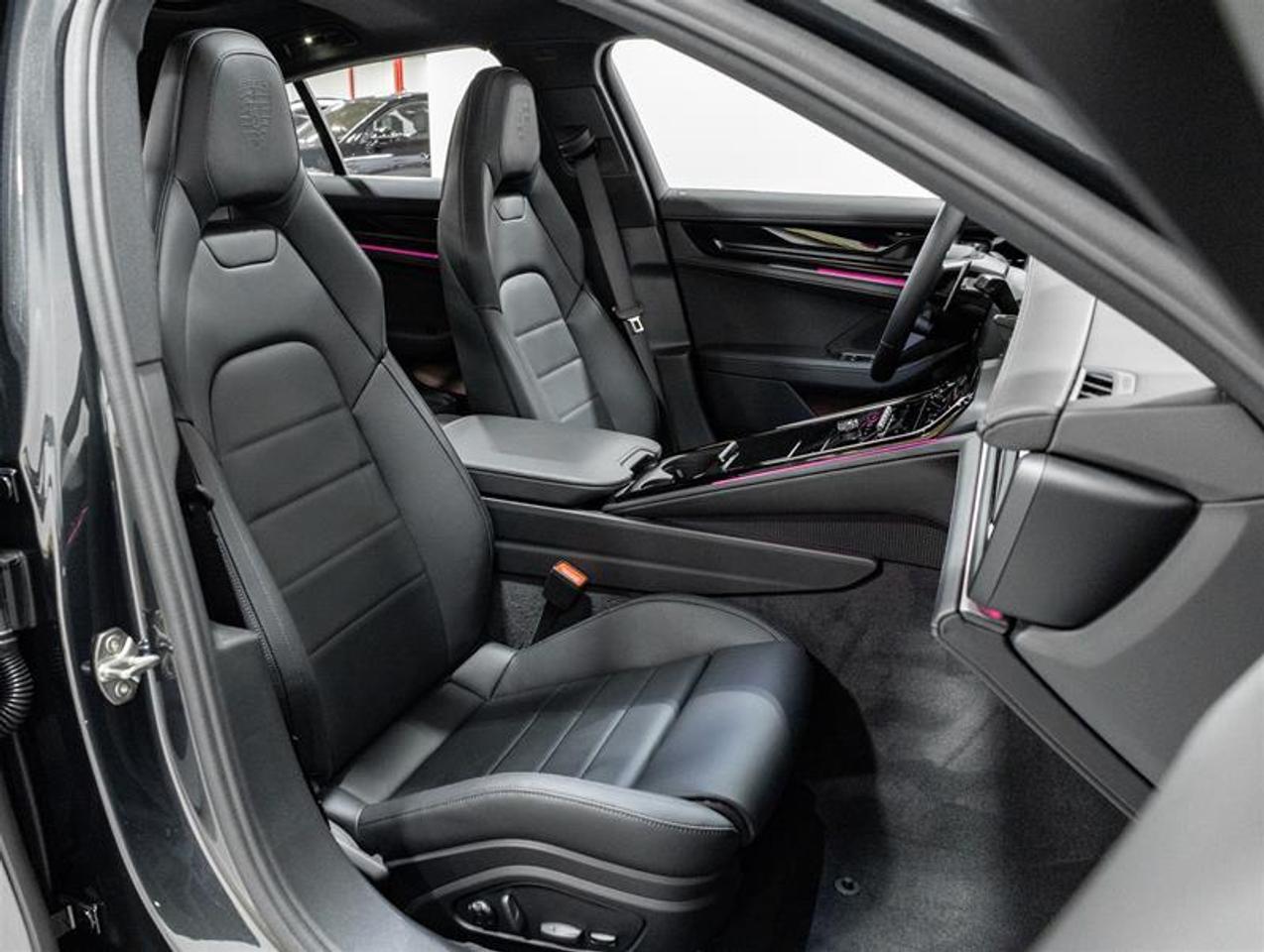 2026 Porsche Panamera  Photo