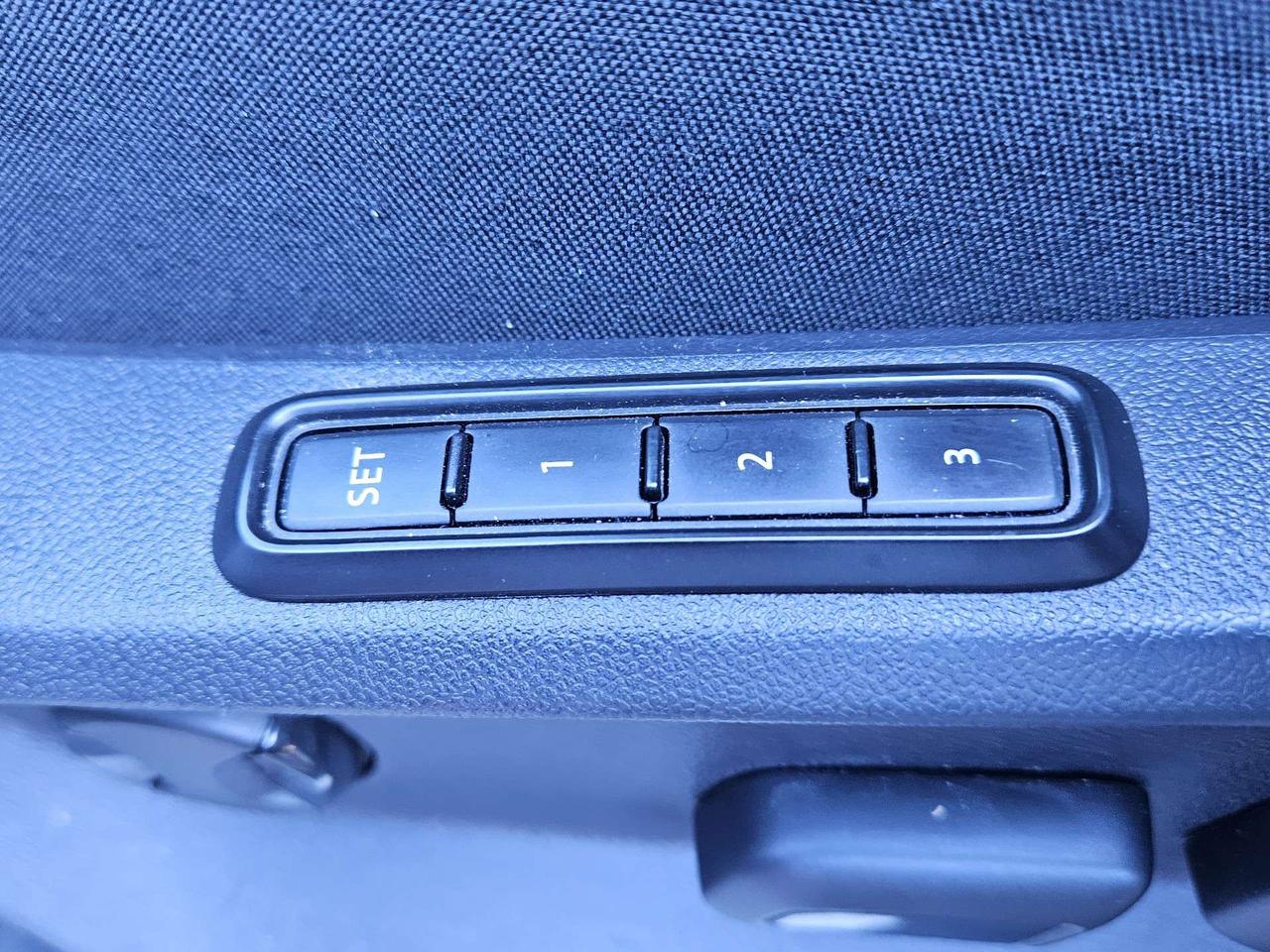 2019 Volkswagen Atlas Execline 3.6 FSI 4MOTION, Navi, Camera, Leather, Sunroof Photo