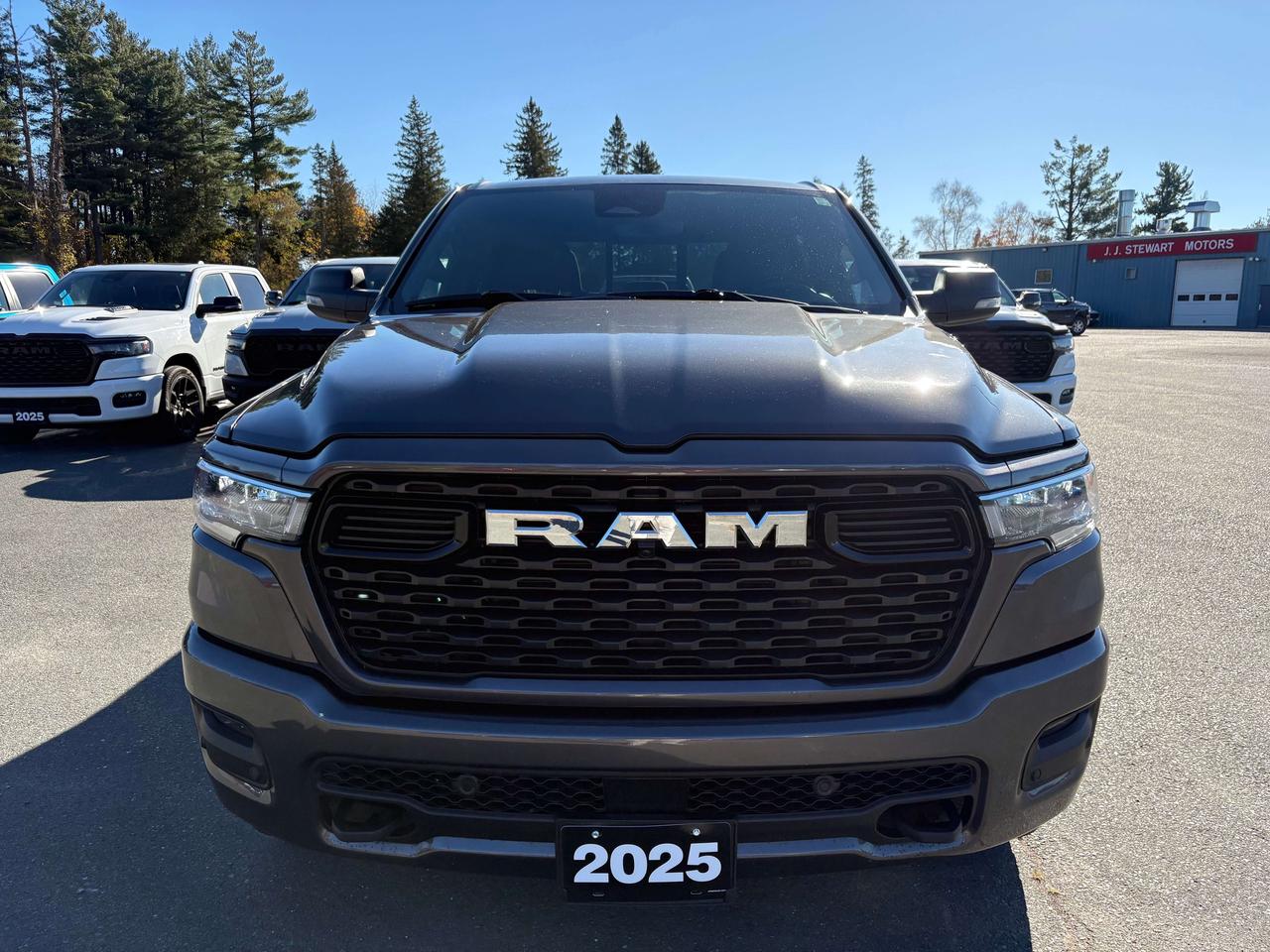 2025 RAM 1500 Big Horn - htd seat/wheel - tow pkg Photo