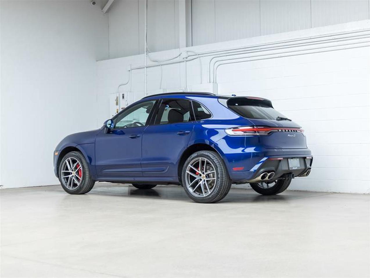 2023 Porsche Macan  Photo