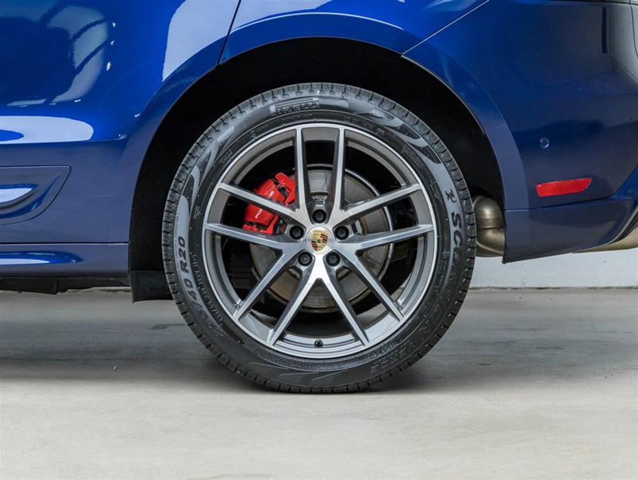 2023 Porsche Macan  Photo