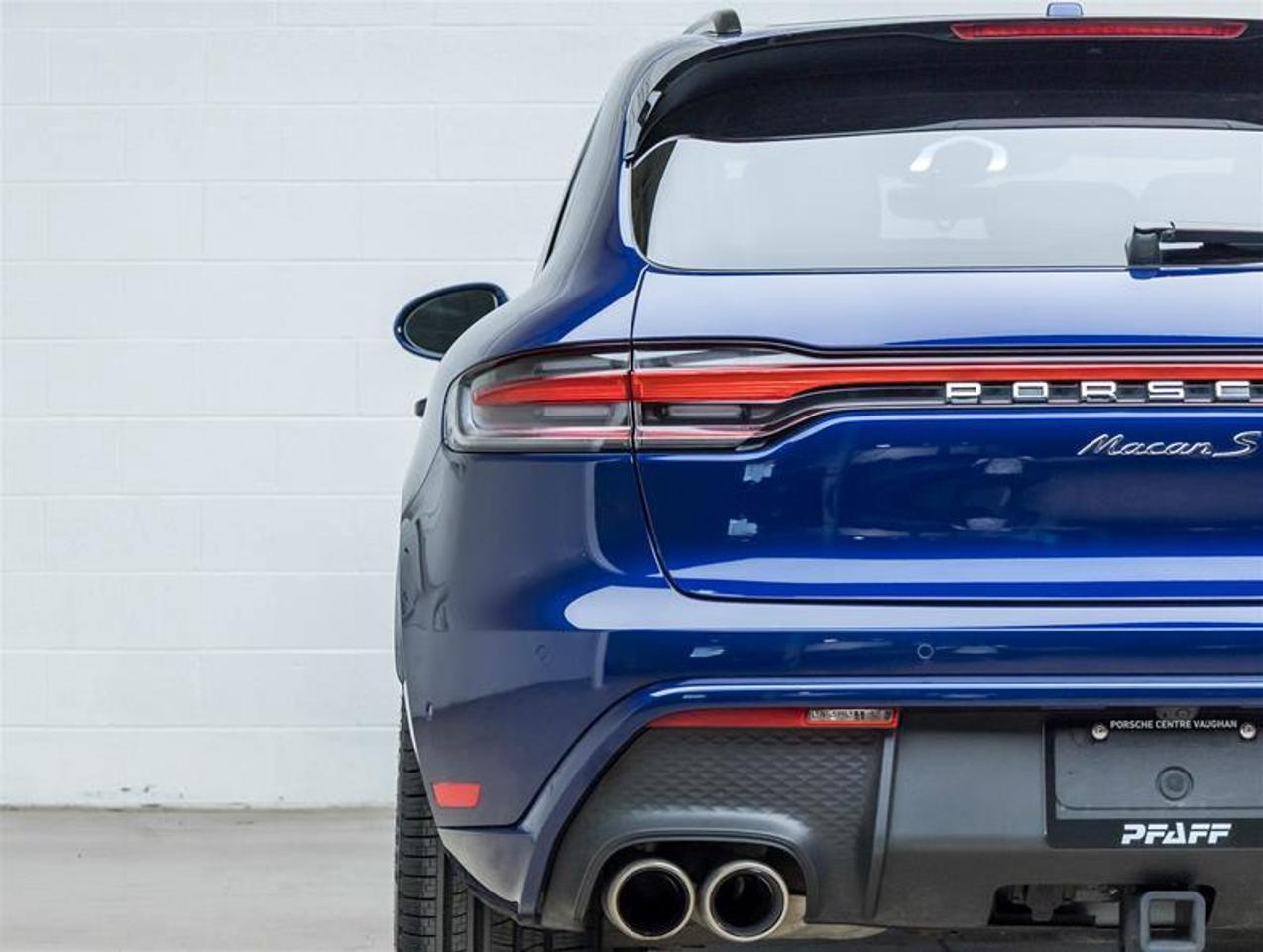 2023 Porsche Macan  Photo